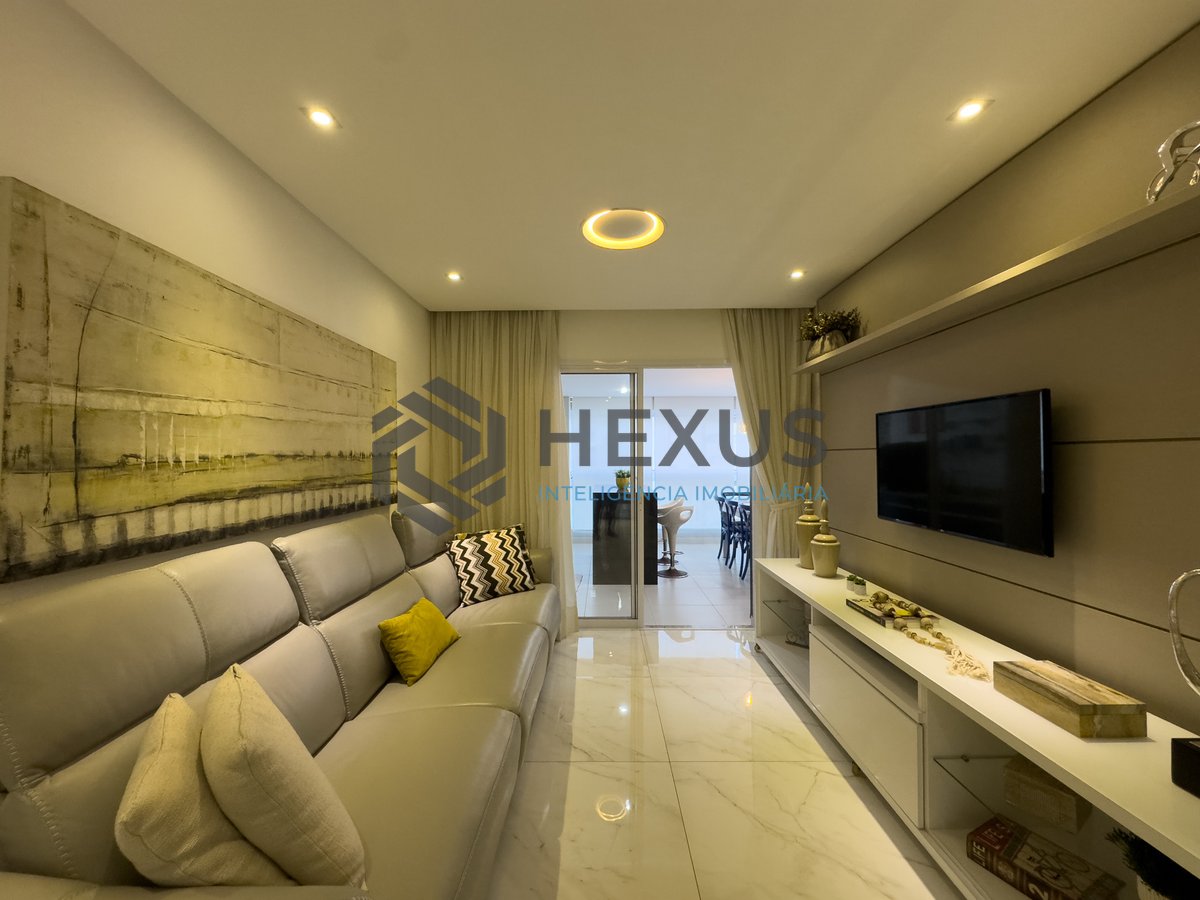Foto 5 de Apartamento reformado com varanda gourmet e lazer na Praia das Pitangueiras, Guaruja