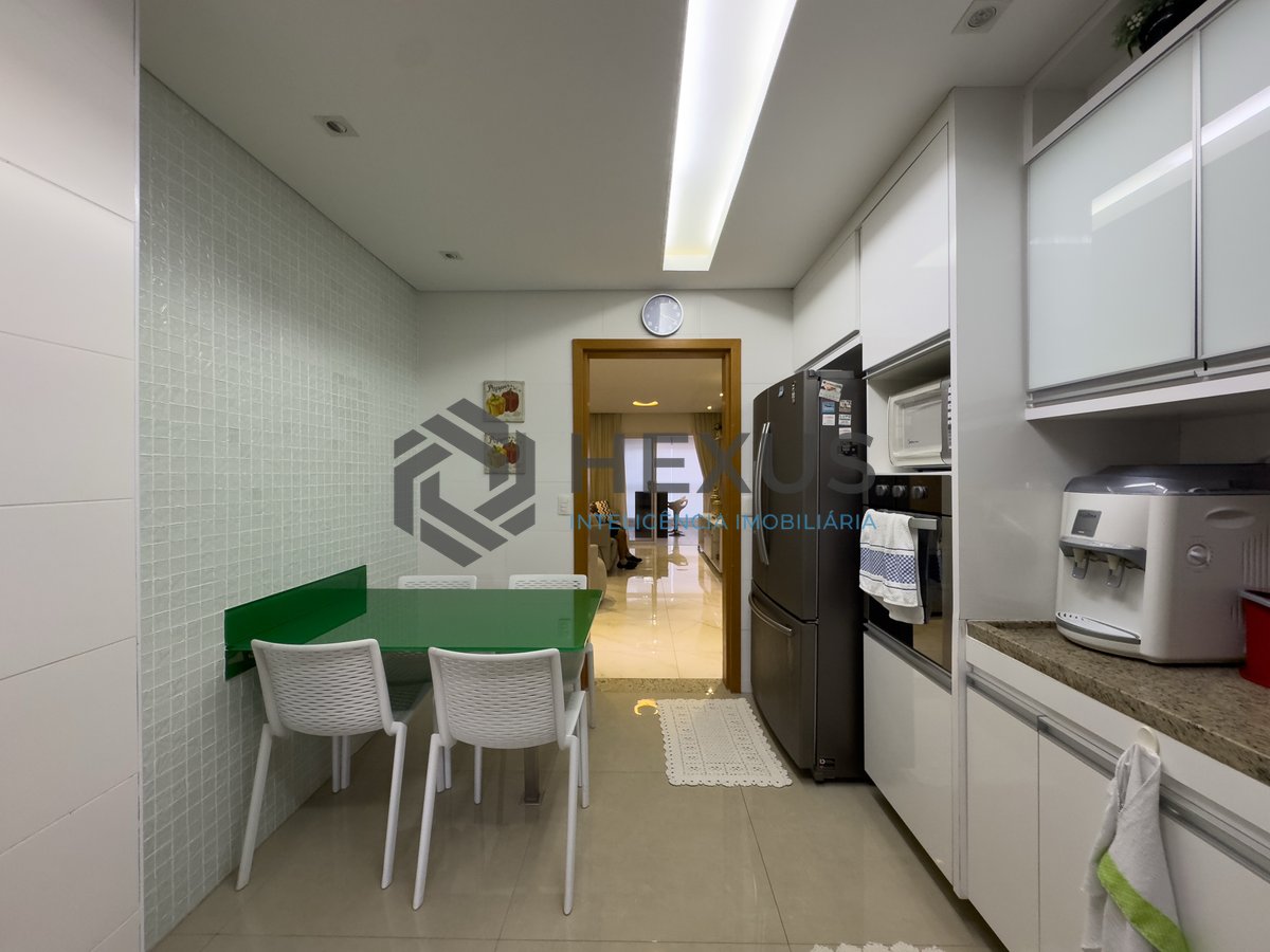 Foto 43 de Apartamento reformado com varanda gourmet e lazer na Praia das Pitangueiras, Guaruja