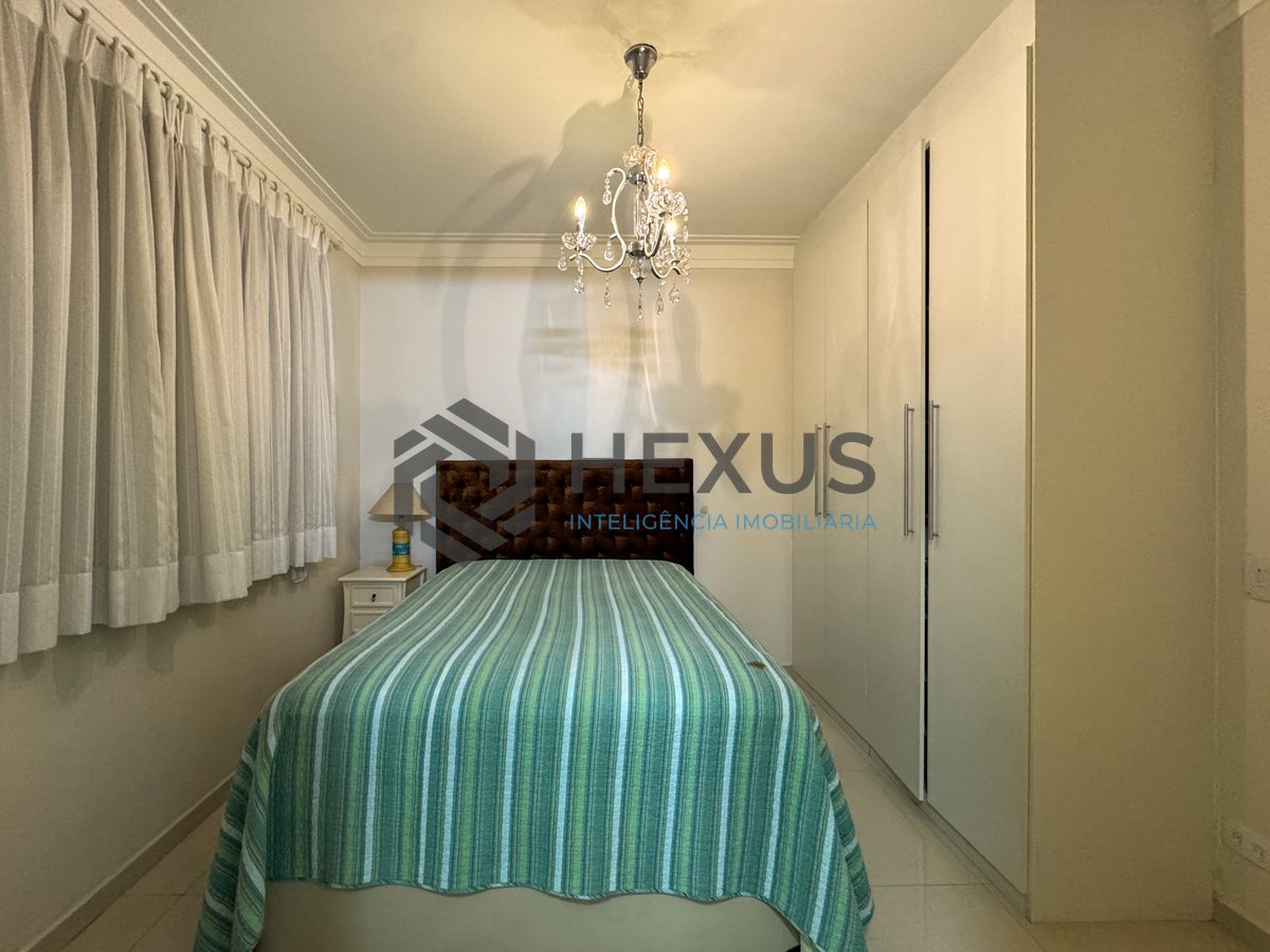 Foto 23 de Apartamento reformado com varanda a duas quadras da Praia das Pitangueiras, Guaruja
