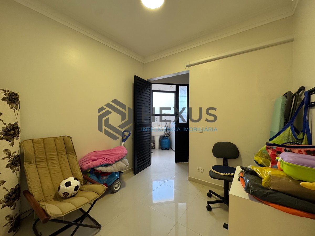 Foto 25 de Apartamento reformado com varanda a duas quadras da Praia das Pitangueiras, Guaruja