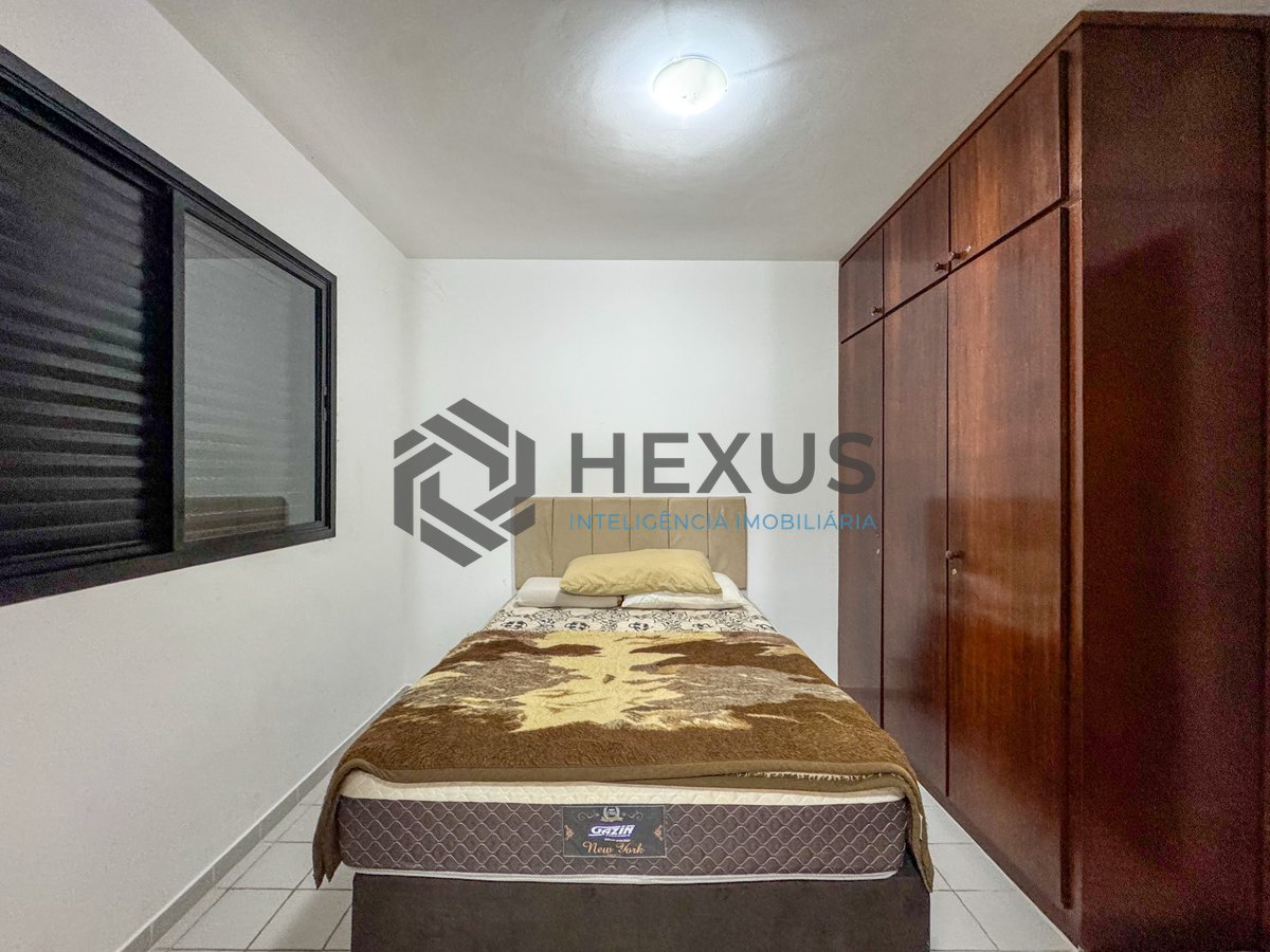 Foto 13 de Apartamento com varanda a duas quadras da Praia das Pitangueiras, Guaruja