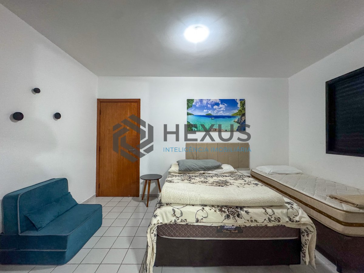Foto 17 de Apartamento com varanda a duas quadras da Praia das Pitangueiras, Guaruja