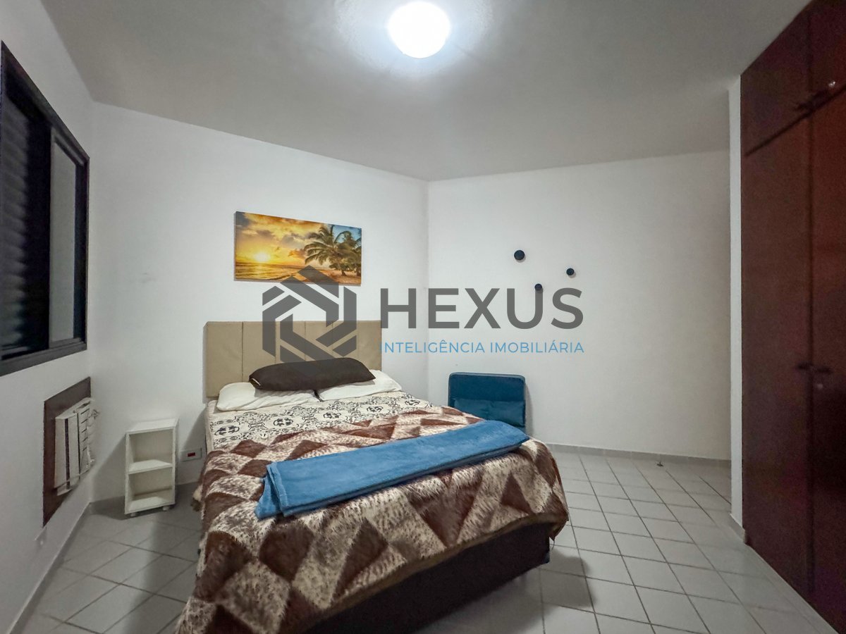 Foto 21 de Apartamento com varanda a duas quadras da Praia das Pitangueiras, Guaruja