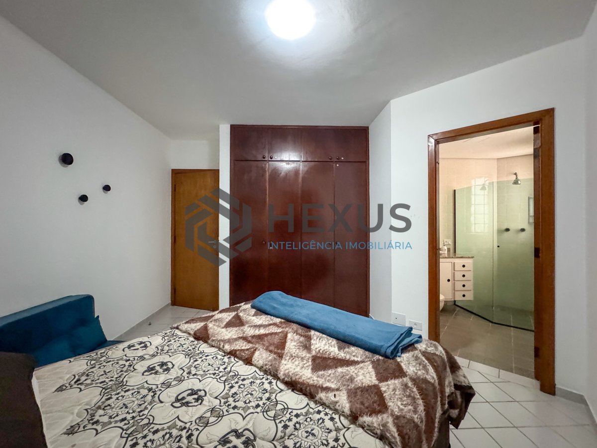 Foto 22 de Apartamento com varanda a duas quadras da Praia das Pitangueiras, Guaruja