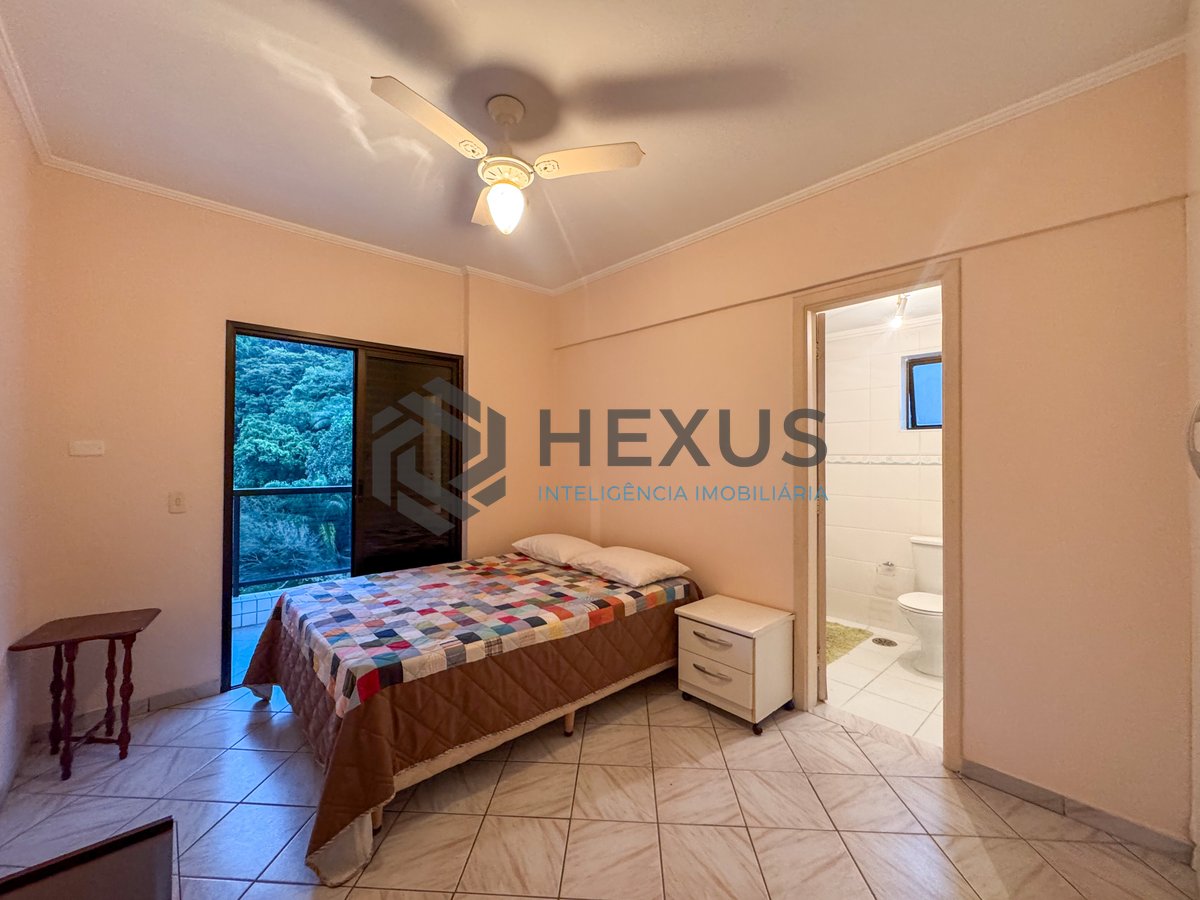 Foto 11 de Apartamento com varanda gourmet e lazer na Praia das Pitangueiras, Guaruja