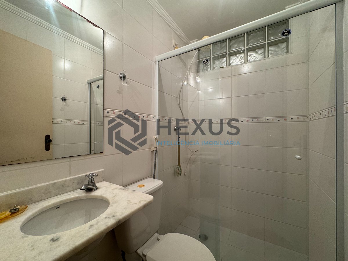 Foto 19 de Apartamento com varanda gourmet e lazer na Praia das Pitangueiras, Guaruja