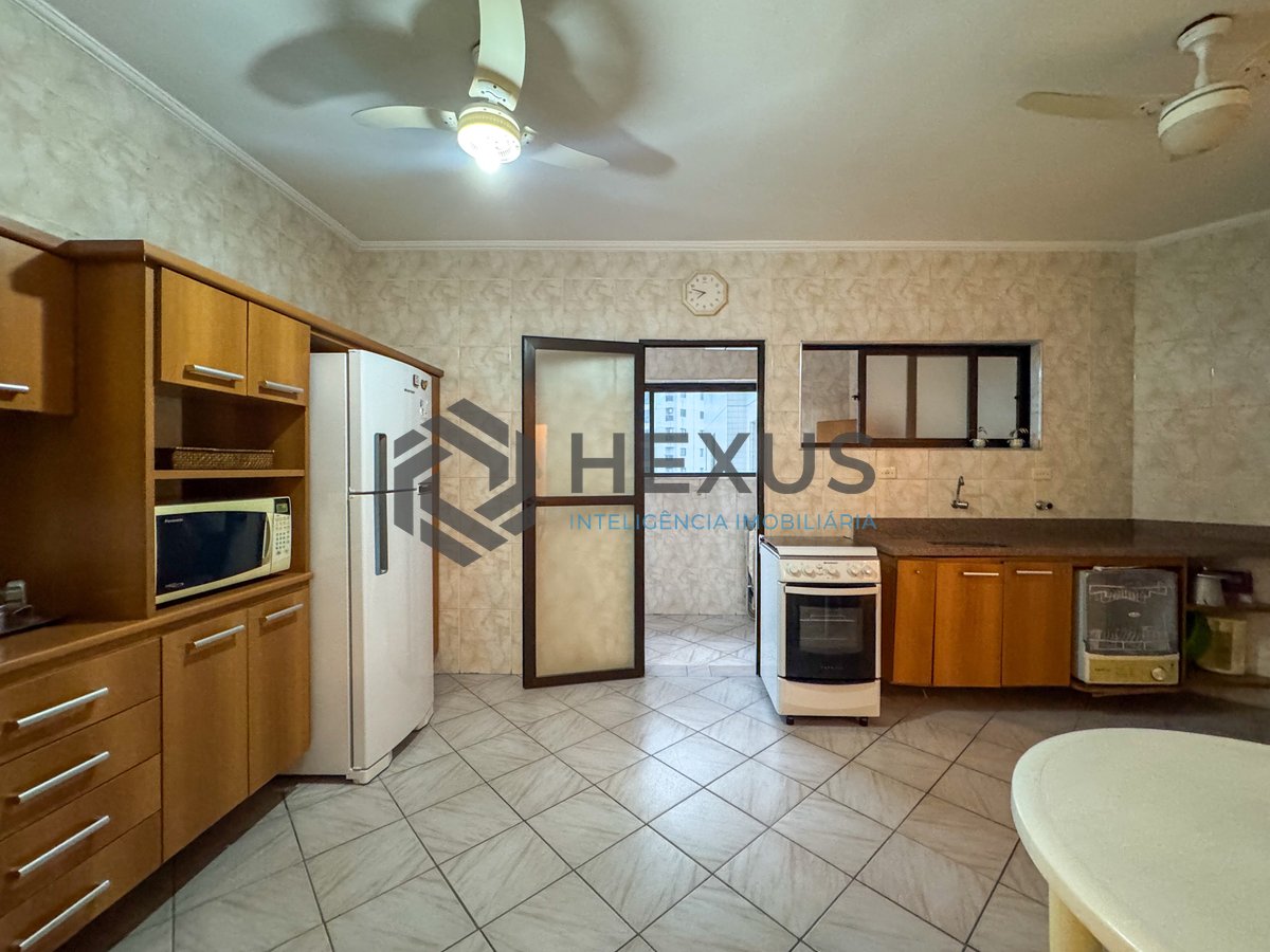 Foto 27 de Apartamento com varanda gourmet e lazer na Praia das Pitangueiras, Guaruja