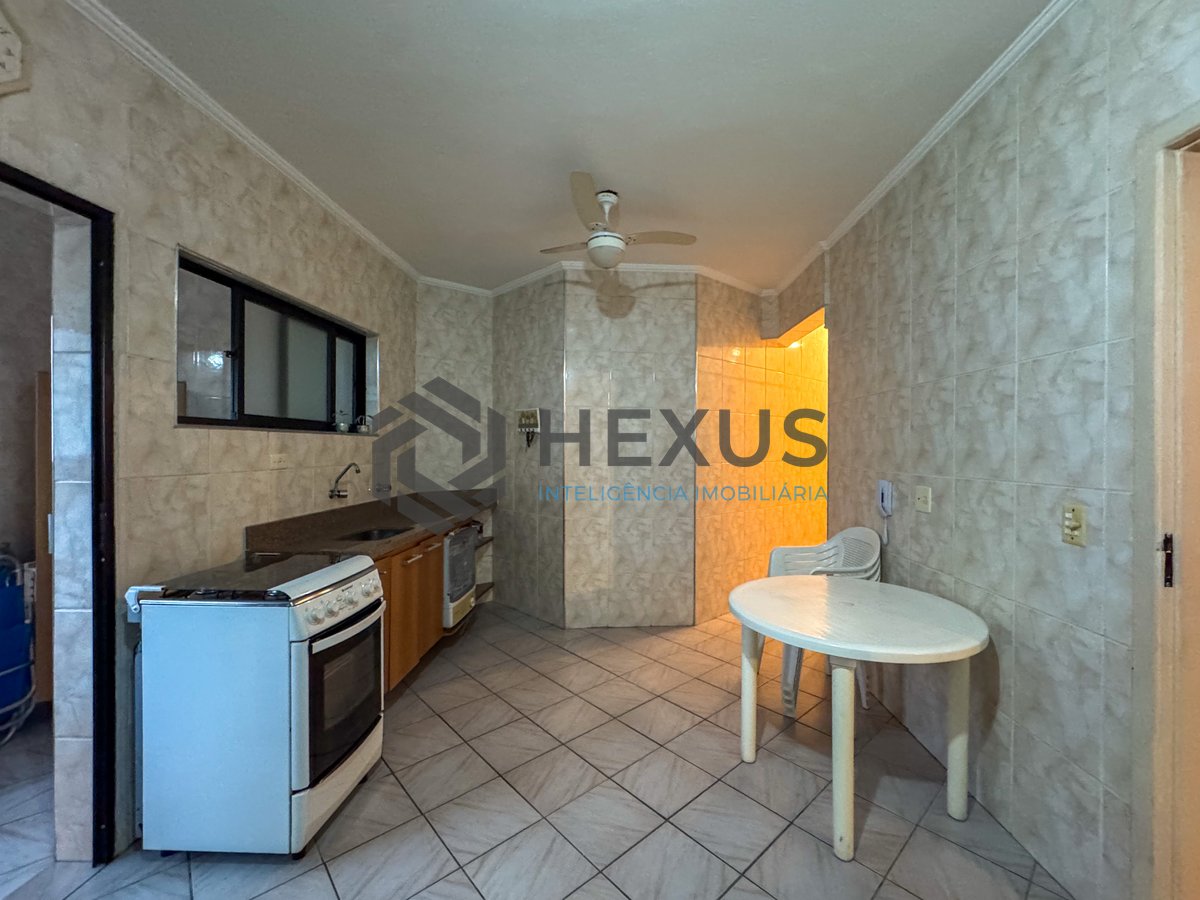 Foto 28 de Apartamento com varanda gourmet e lazer na Praia das Pitangueiras, Guaruja