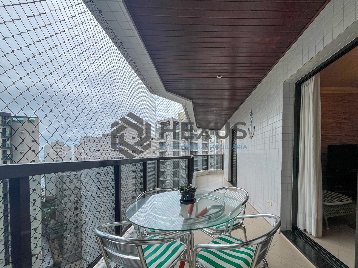 Foto 2 de Apartamento com varanda gourmet e lazer a duas quadras da Praia das Pitangueiras, Guaruja
