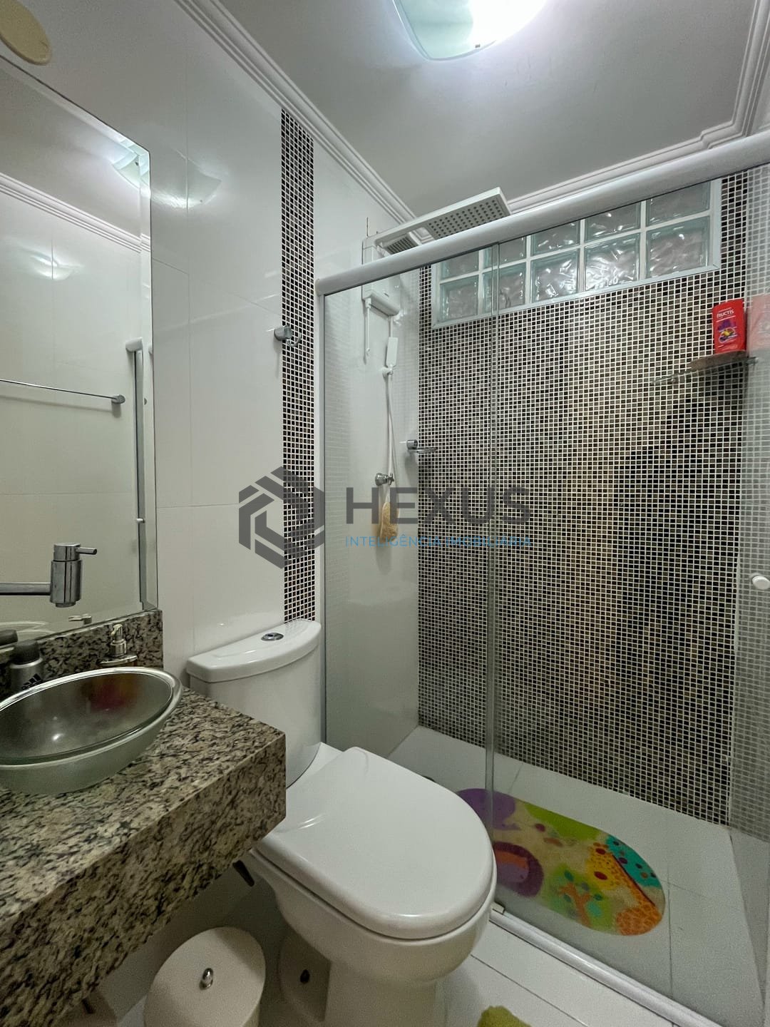 Foto 23 de Apartamento com varanda gourmet e lazer a duas quadras da Praia das Pitangueiras, Guaruja