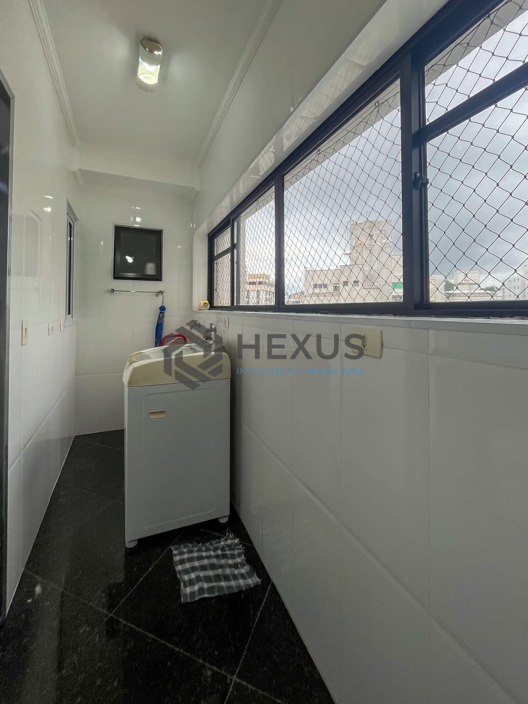 Foto 32 de Apartamento com varanda gourmet e lazer a duas quadras da Praia das Pitangueiras, Guaruja