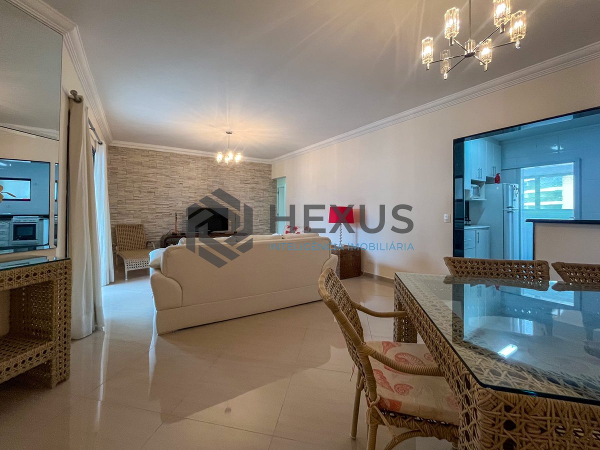 Foto 5 de Apartamento com varanda gourmet e lazer a duas quadras da Praia das Pitangueiras, Guaruja