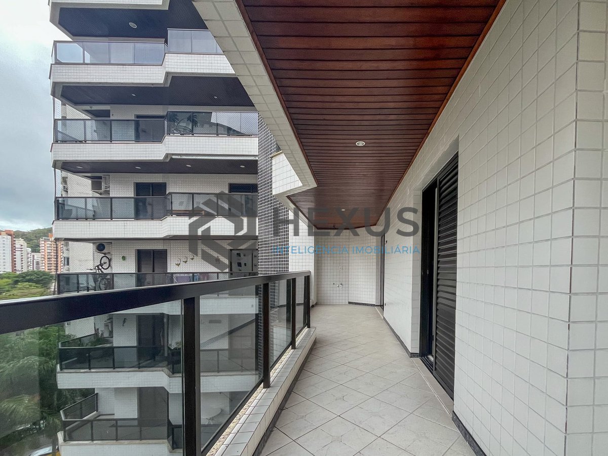 Foto 2 de Apartamento com varanda gourmet e lazer a duas quadras da Praia das Pitangueiras, Guaruja
