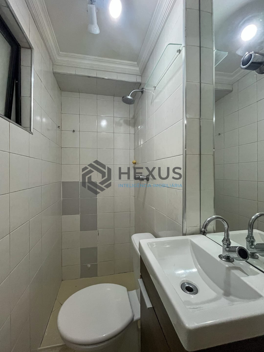 Foto 17 de Apartamento com varanda gourmet e lazer a duas quadras da Praia das Pitangueiras, Guaruja