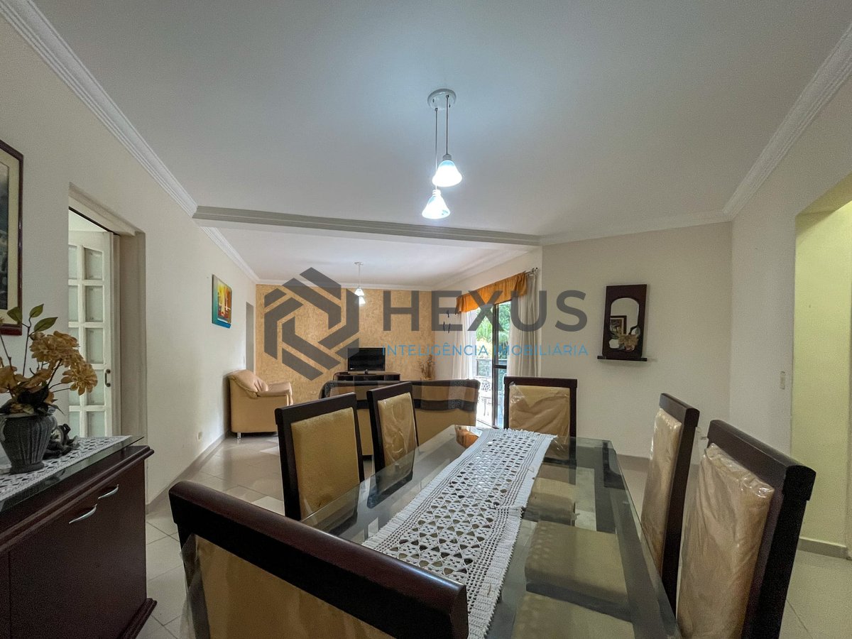 Foto 3 de Apartamento com varanda e lazer na Praia das Pitangueiras, Guaruja