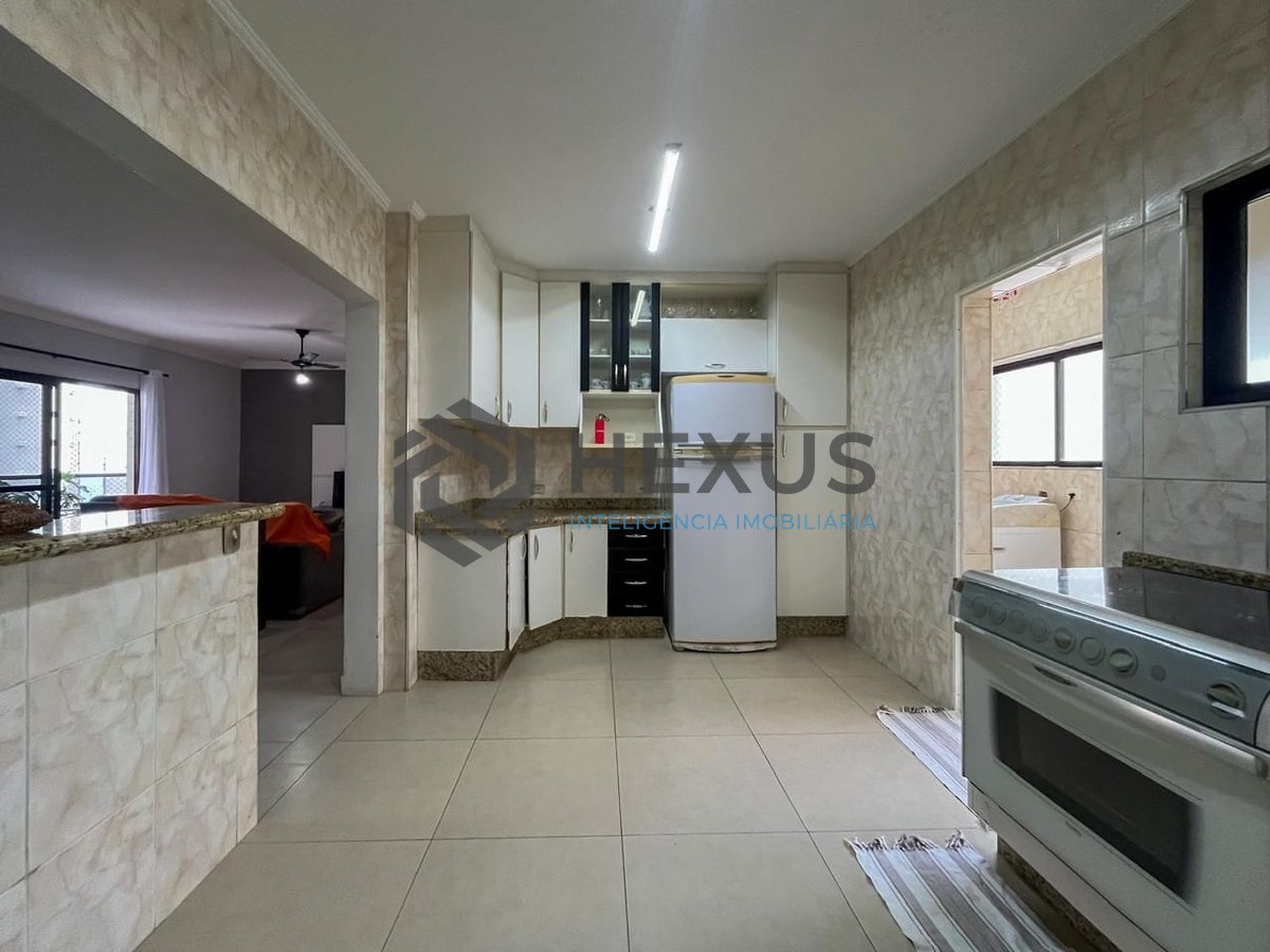 Foto 27 de Apartamento com varanda gourmet e lazer a duas quadras da Praia das Pitangueiras, Guaruja