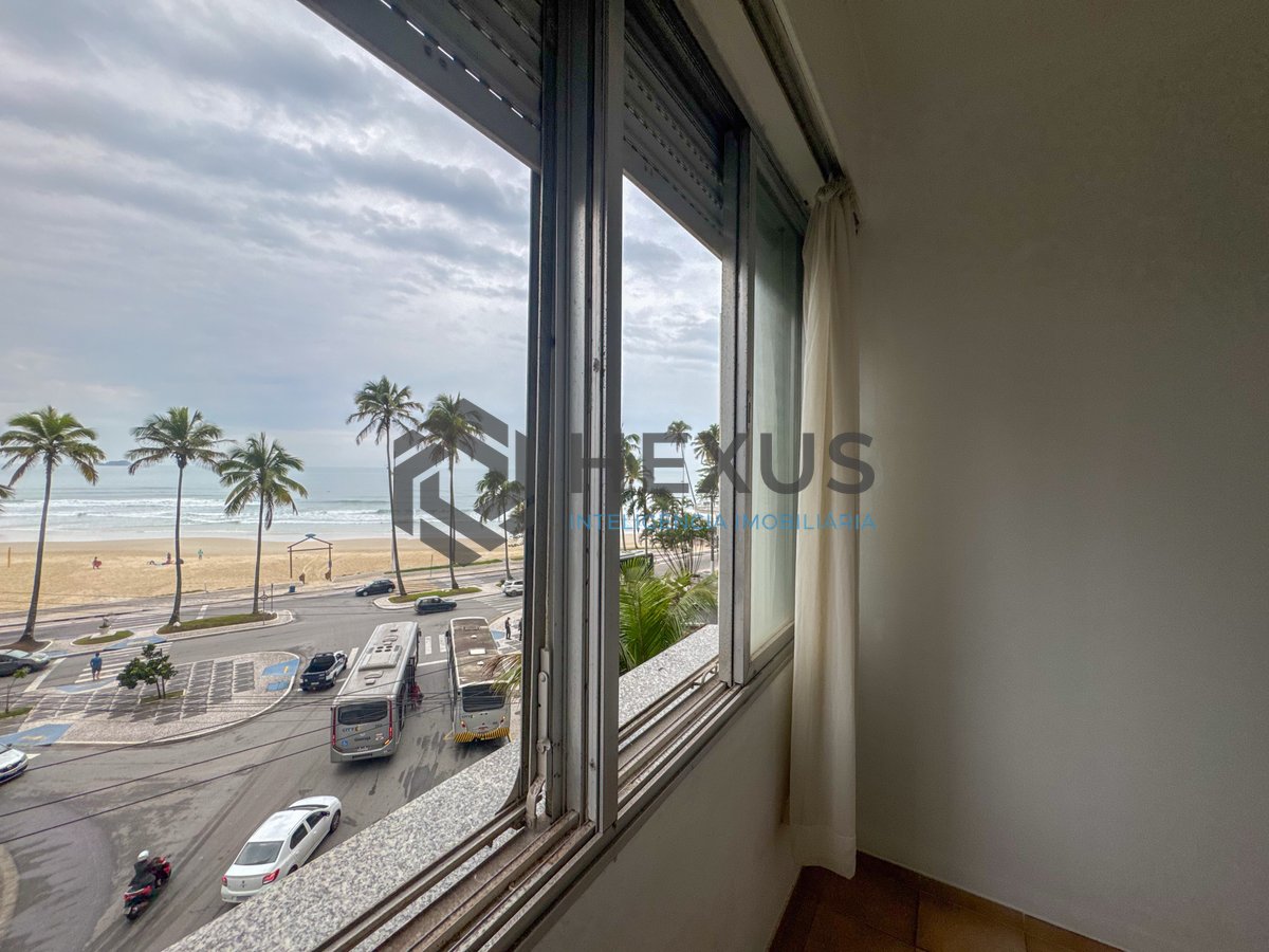 Foto 14 de Apartamento frente mar com vista mar na Praia das Pitangueiras, Guaruja