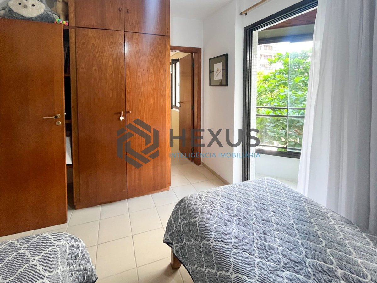 Foto 14 de Apartamento com varanda e lazer na Praia das Pitangueiras, Guaruja