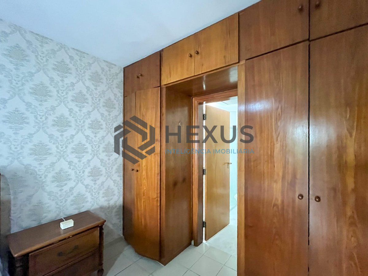 Foto 17 de Apartamento com varanda e lazer na Praia das Pitangueiras, Guaruja