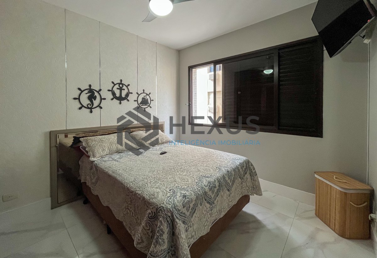 Foto 25 de Apartamento reformado com varanda vista mar e lazer na Praia das Pitangueiras, Guaruja
