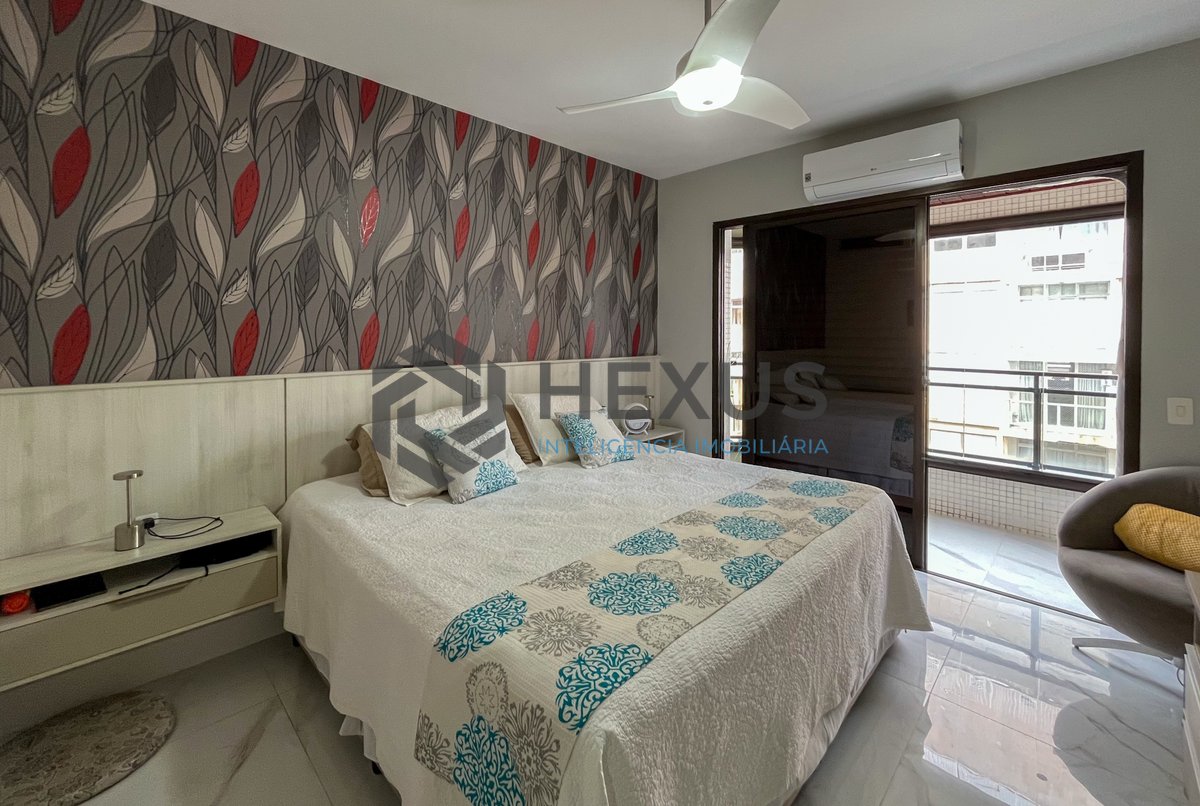 Foto 30 de Apartamento reformado com varanda vista mar e lazer na Praia das Pitangueiras, Guaruja