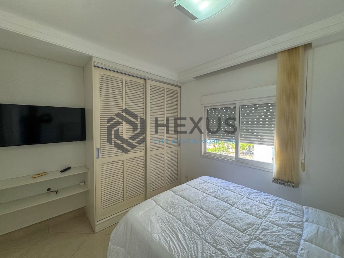Foto 30 de Apartamento reformado frente mar com varanda gourmet vista mar e lazer nas Pitangueiras, Guarujá