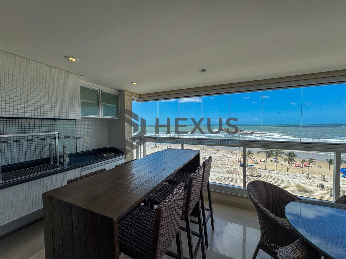 Foto 5 de Apartamento reformado frente mar com varanda gourmet vista mar e lazer nas Pitangueiras, Guarujá