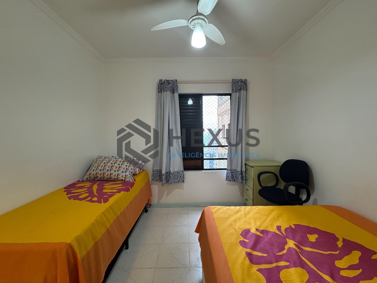 Foto 17 de Apartamento com varanda e lazer a duas quadras da Praia das Pitangueiras, Guaruja