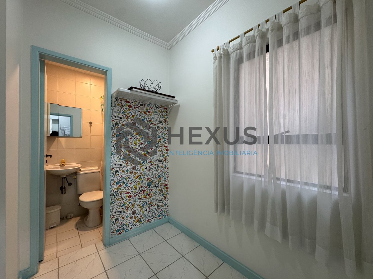 Foto 24 de Apartamento com varanda e lazer a duas quadras da Praia das Pitangueiras, Guaruja