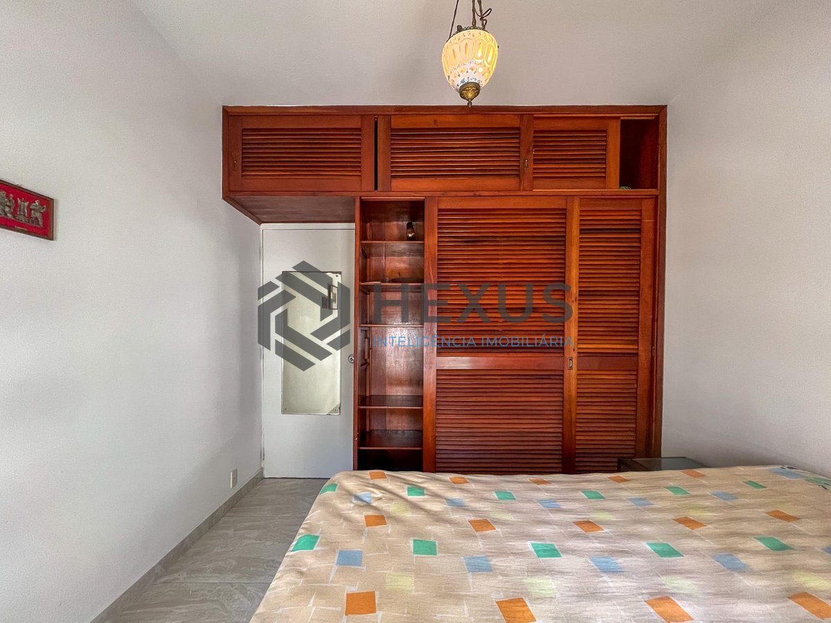Foto 9 de Apartamento com vista mar na quadra mar da Praia das Pitangueiras, Guaruja