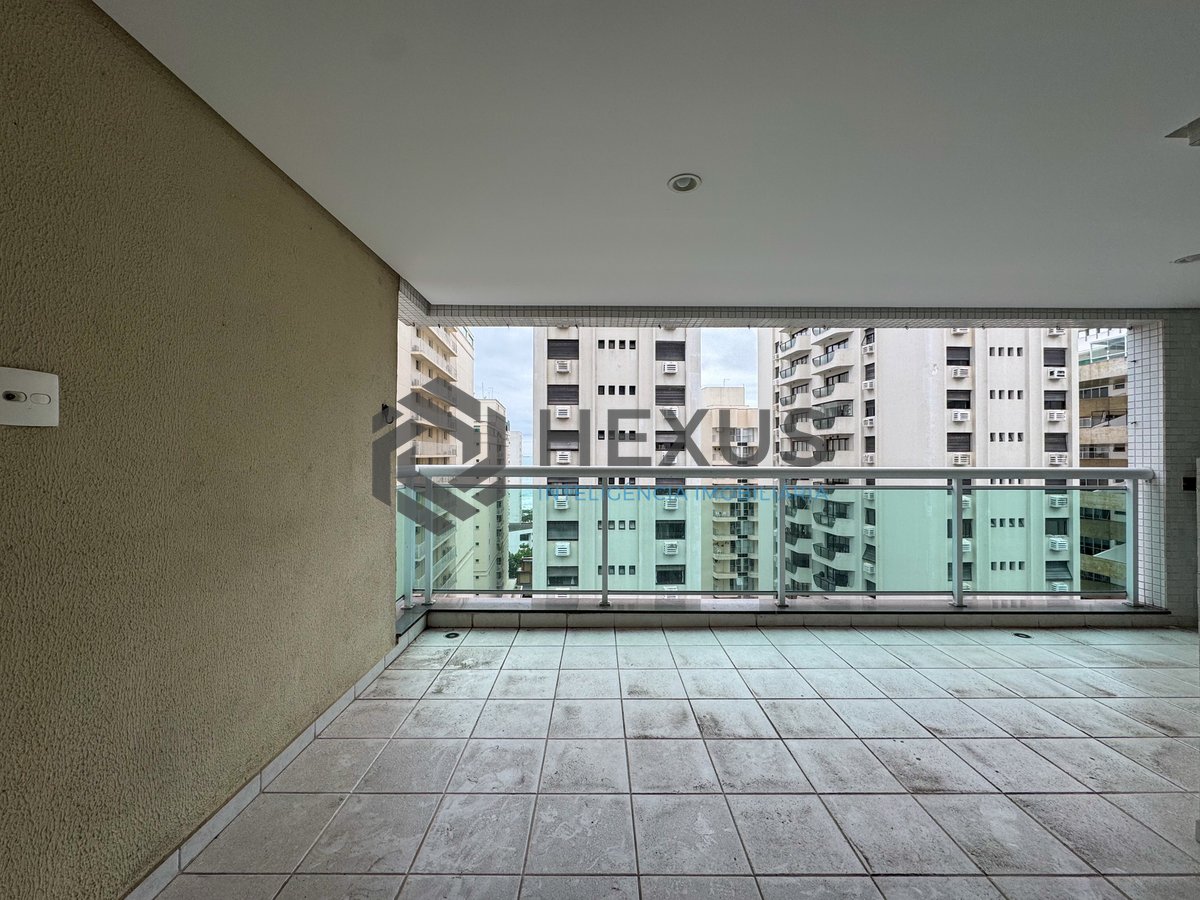Foto 4 de Apartamento com varanda gourmet e lazer a duas quadras da Praia das Pitangueiras, Guaruja