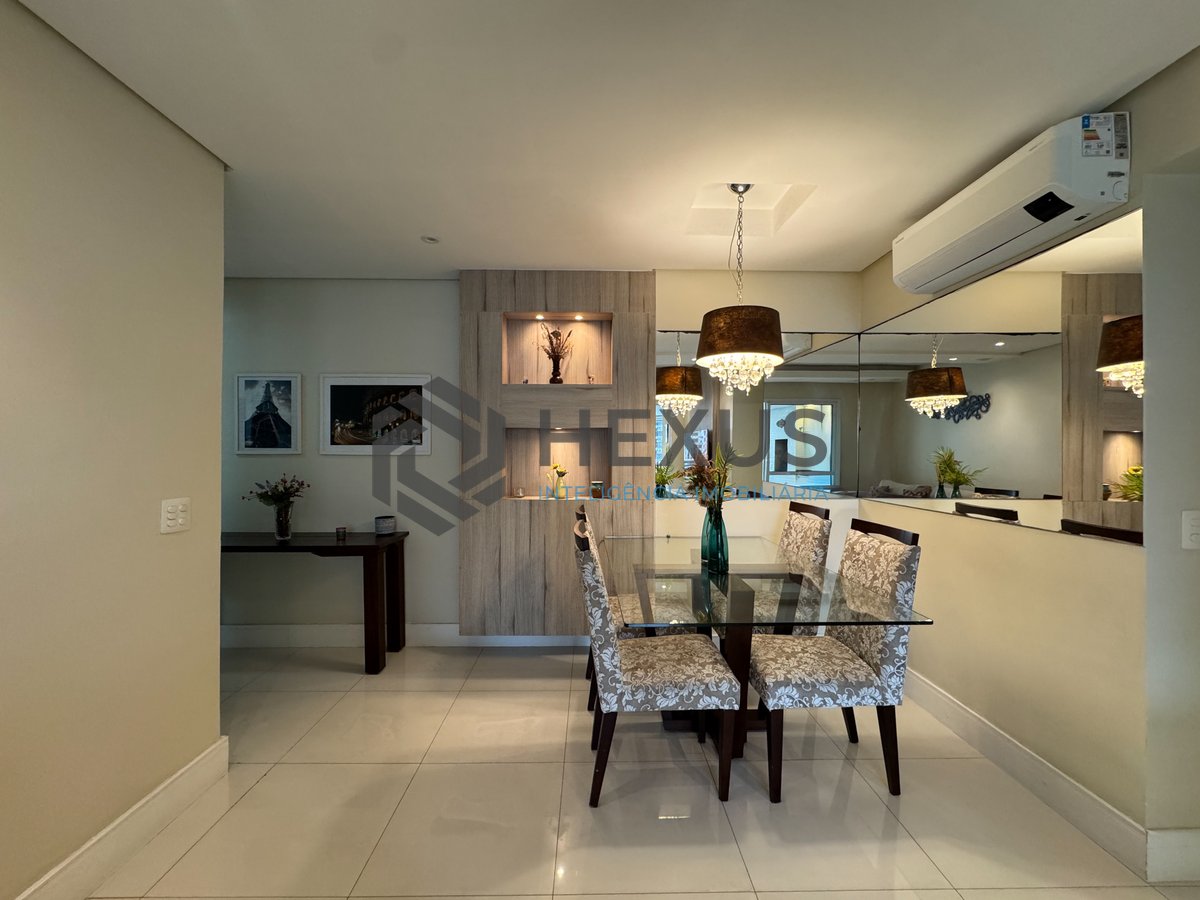 Foto 9 de Apartamento reformado com varanda gourmet e lazer a duas quadras da Praia das Pitangueiras, Guaruja