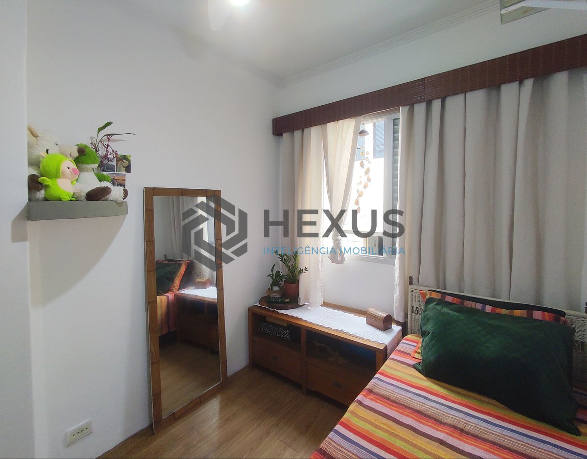 Foto 11 de Apartamento reformado e mobiliado na quadra mar da Praia da Enseada, Guaruja