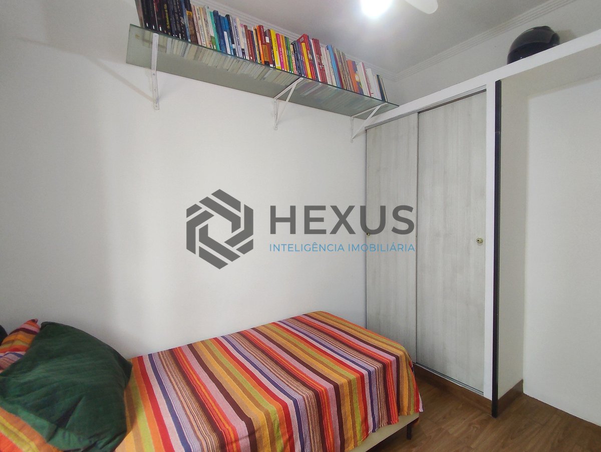 Foto 12 de Apartamento reformado e mobiliado na quadra mar da Praia da Enseada, Guaruja