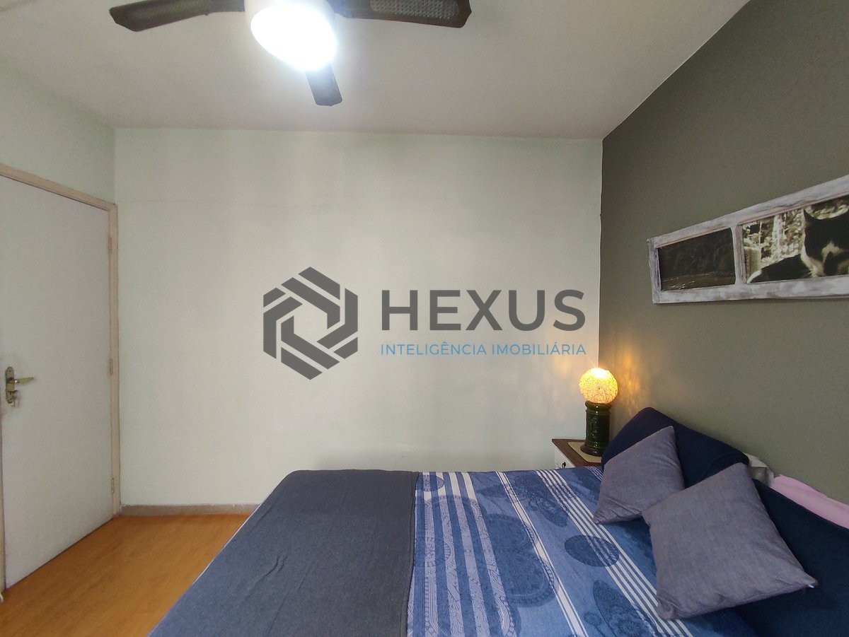 Foto 17 de Apartamento reformado e mobiliado na quadra mar da Praia da Enseada, Guaruja