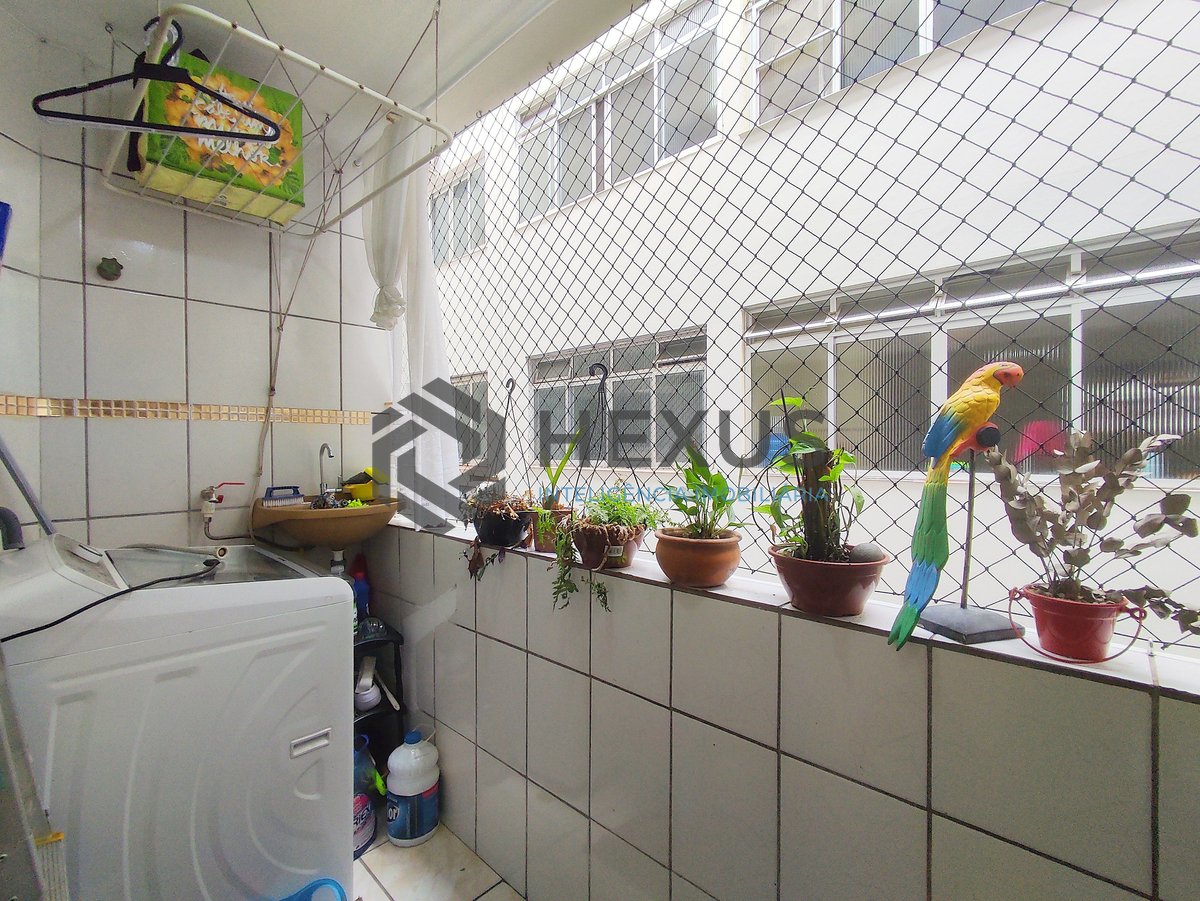 Foto 25 de Apartamento reformado e mobiliado na quadra mar da Praia da Enseada, Guaruja