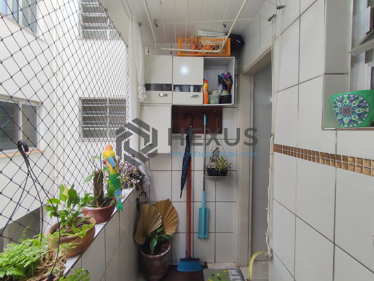 Foto 27 de Apartamento reformado e mobiliado na quadra mar da Praia da Enseada, Guaruja