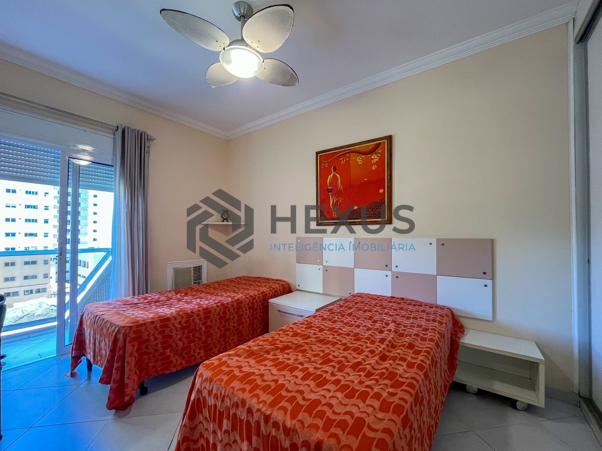 Foto 20 de Apartamento com varanda na beira mar da Praia das Pitangueiras, Guaruja