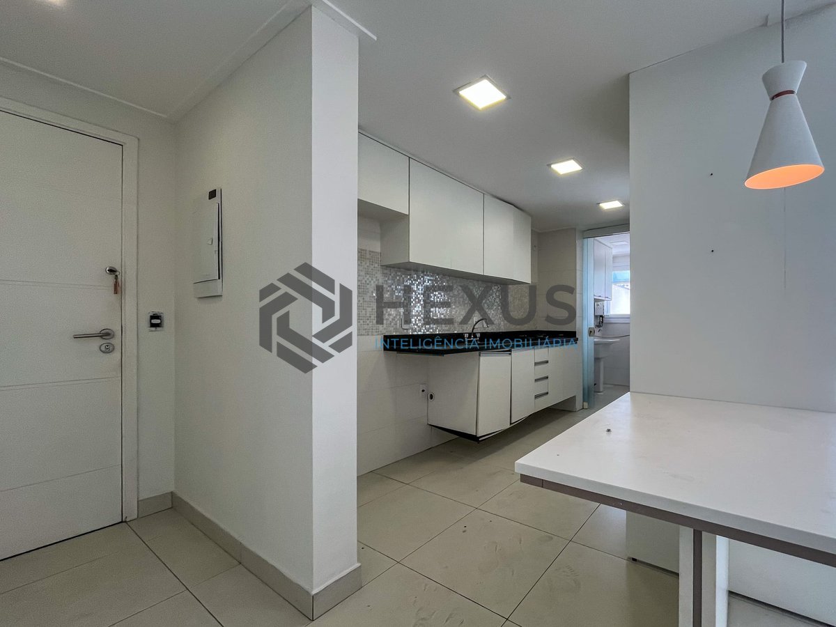 Foto 8 de Apartament garden com varanda gourmet e lazer na quadra mar da Praia das Pitangueiras, Guaruja