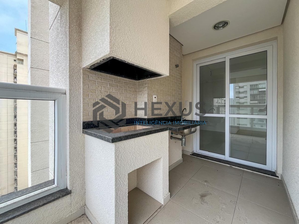 Foto 12 de Apartamento com varanda gourmet, vista mar e lazer na quadra mar da Praia das Pitangueiras, Guaruja