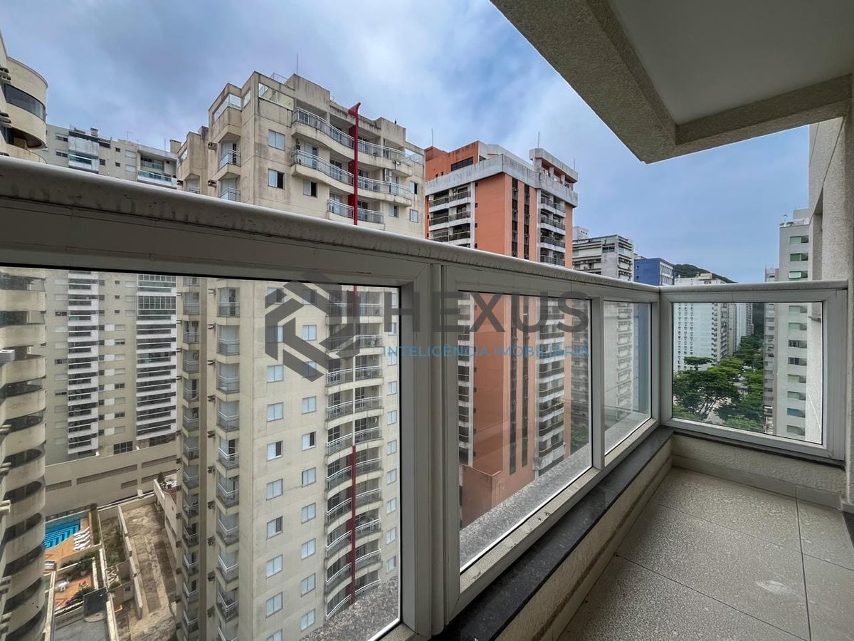 Foto 15 de Apartamento com varanda gourmet, vista mar e lazer na quadra mar da Praia das Pitangueiras, Guaruja