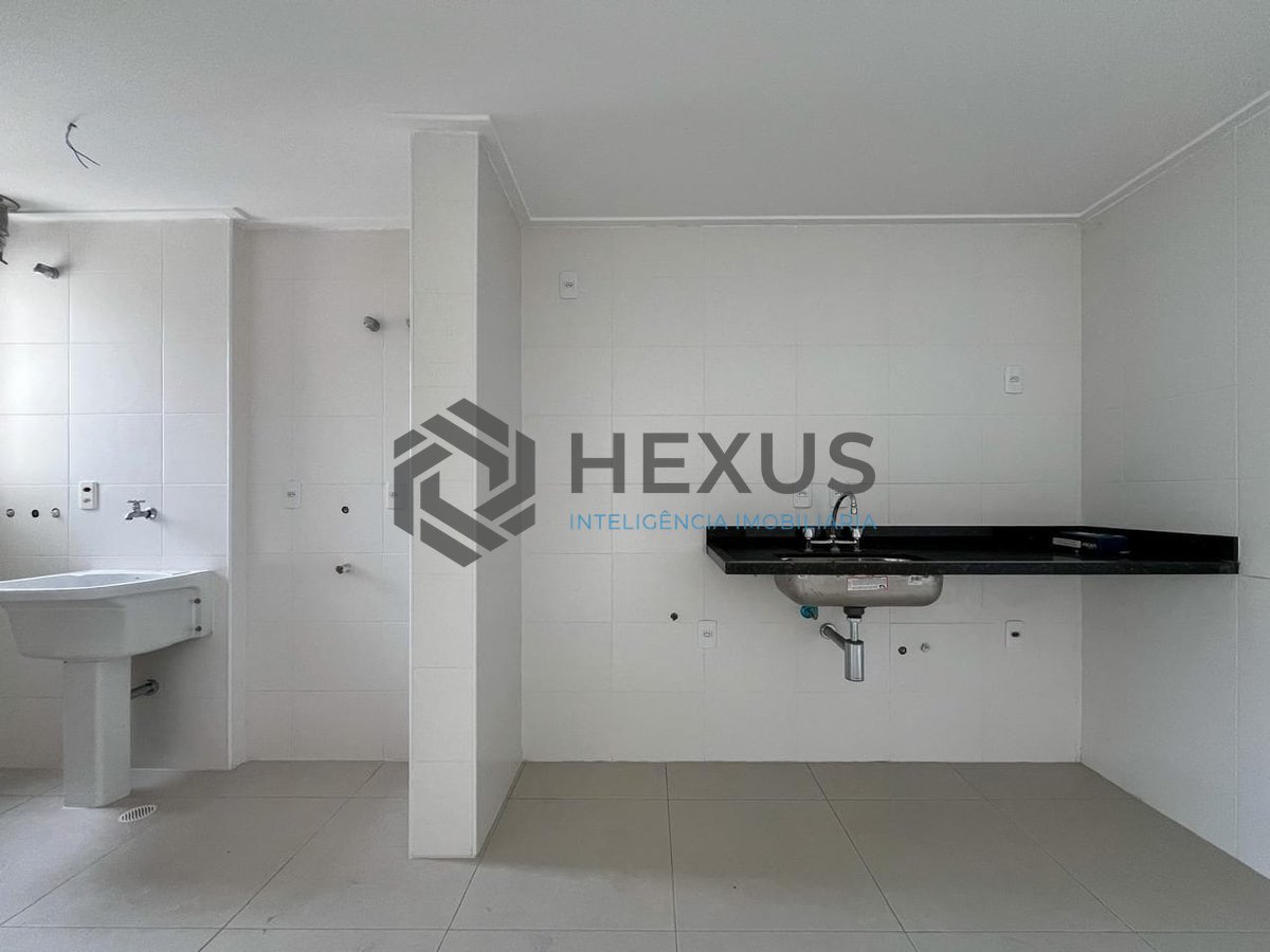 Foto 7 de Apartamento com varanda gourmet, vista mar e lazer na quadra mar da Praia das Pitangueiras, Guaruja