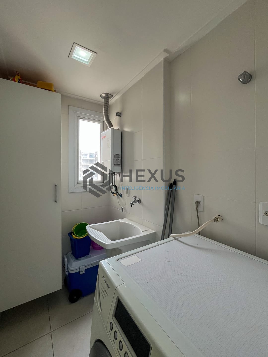 Foto 26 de Apartamento com varanda gourmet, vista mar e lazer na quadra mar da Praia das Pitangueiras, Guaruja