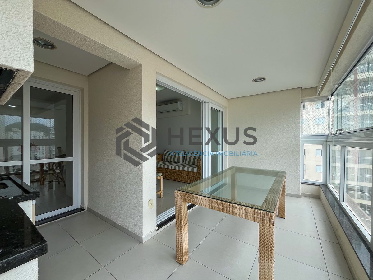Foto 8 de Apartamento com varanda gourmet, vista mar e lazer na quadra mar da Praia das Pitangueiras, Guaruja