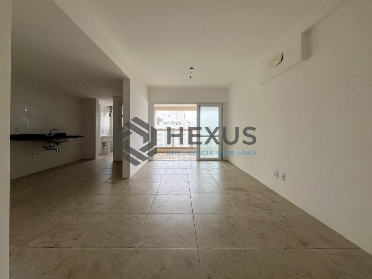 Foto 3 de Apartamento com varanda gourmet, vista mar e lazer na quadra mar da Praia das Pitangueiras, Guaruja