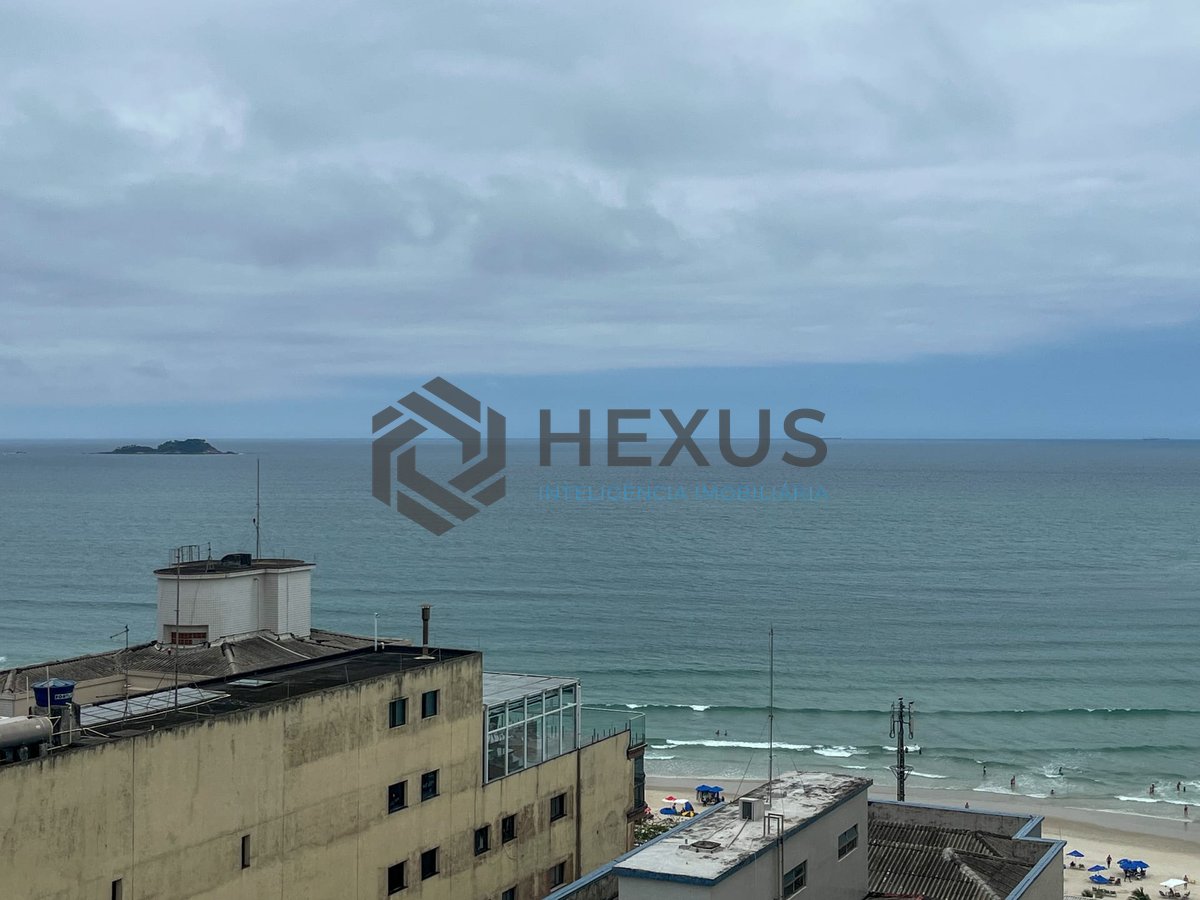 Foto 9 de Apartamento com varanda gourmet, vista mar e lazer na quadra mar da Praia das Pitangueiras, Guaruja