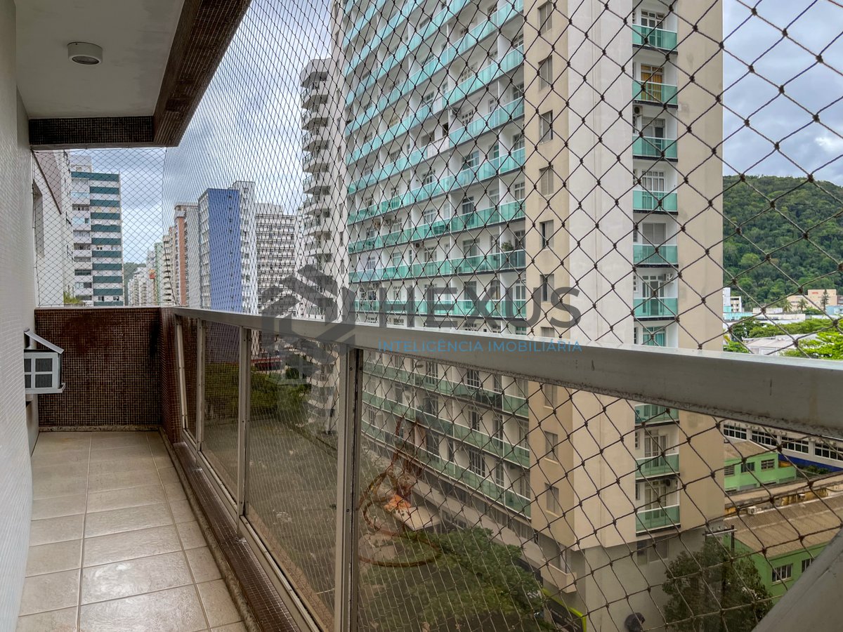 Foto 20 de Apartamento com varanda e vista mar na quadra mar da Praia das Pitangueiras, Guaruja