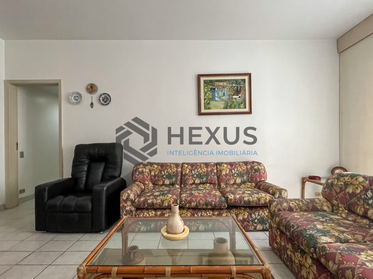 Foto 7 de Apartamento com varanda na quadra mar da Praia das Pitangueiras, Guaruja