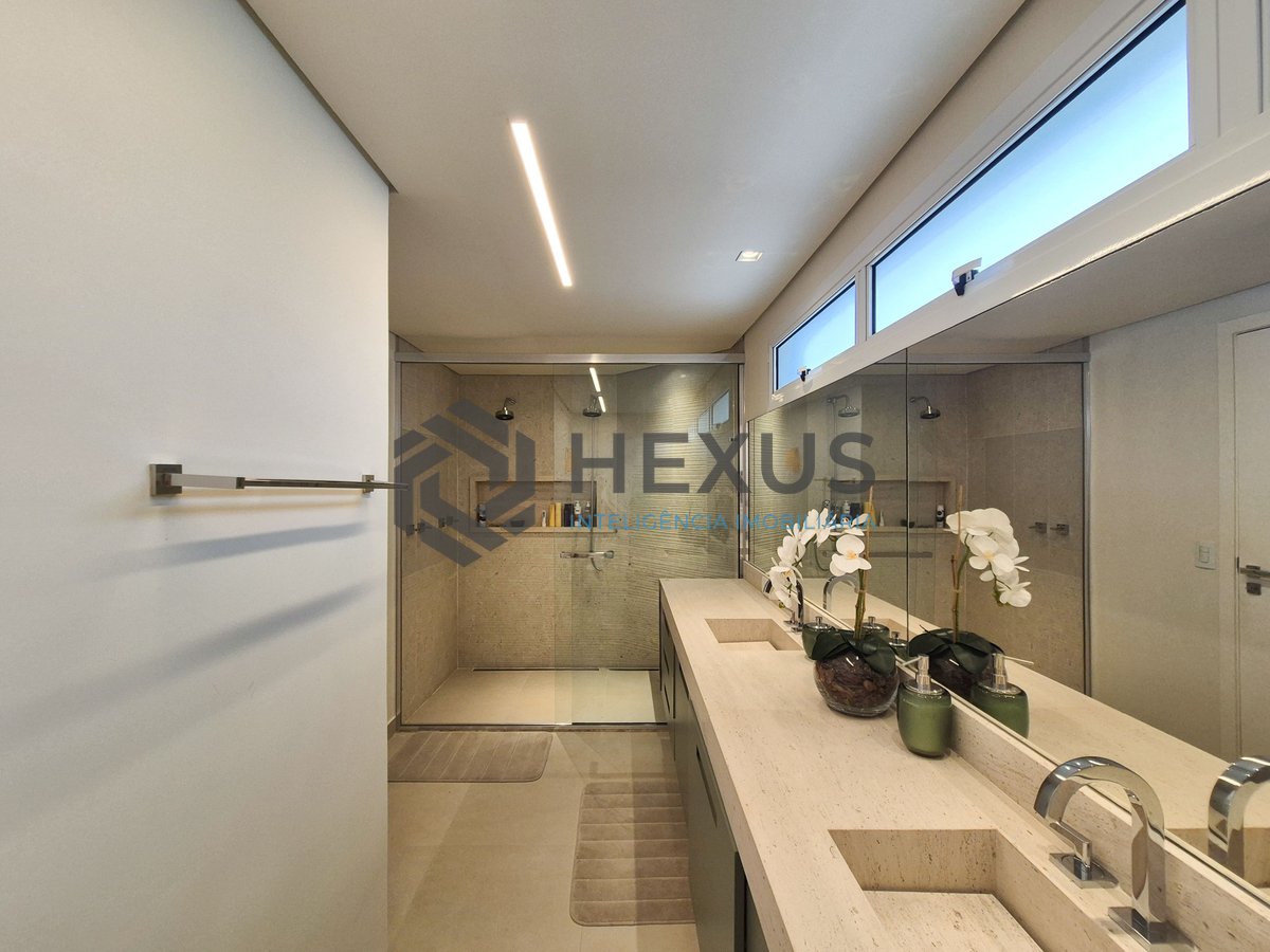 Foto 56 de Apartamento reformado frente mar com varanda gourmet e lazer de clube na Praia da Enseada, Guaruja