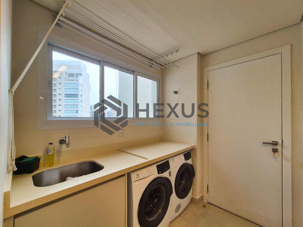 Foto 65 de Apartamento reformado frente mar com varanda gourmet e lazer de clube na Praia da Enseada, Guaruja